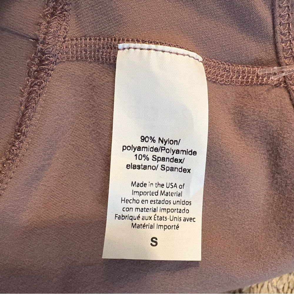 Beyond Yoga Dusty Mauve Studio Sports Bra Size Small NWT - Picture 9 of 11